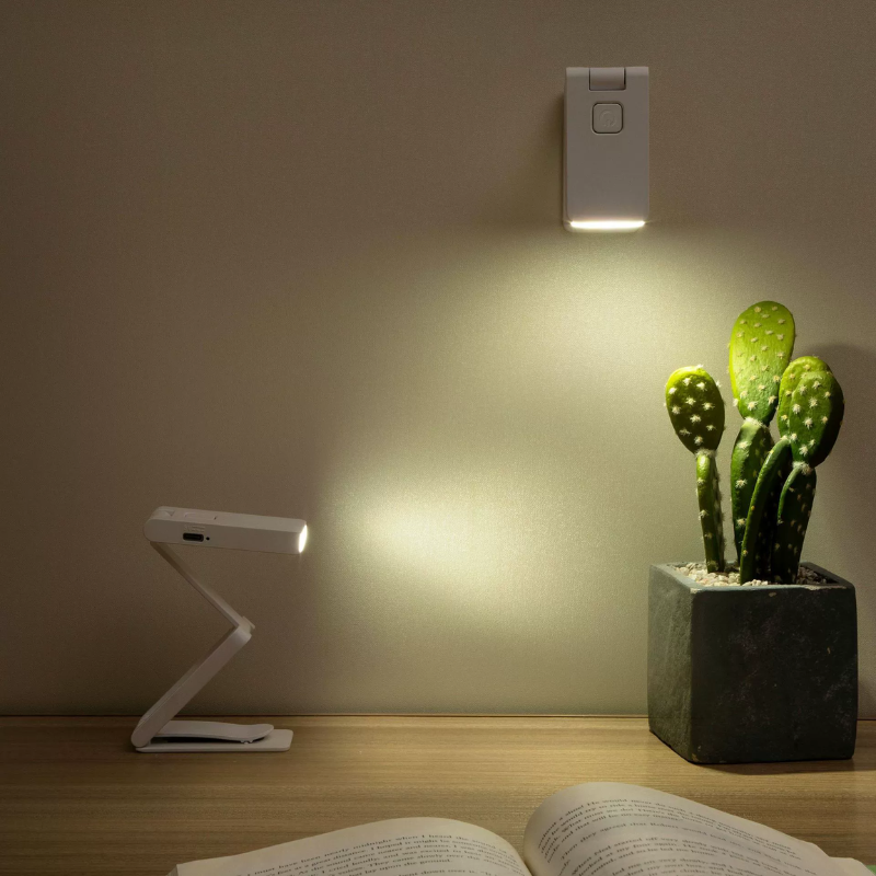 MAG+ Mini Foldable Clip Lamp