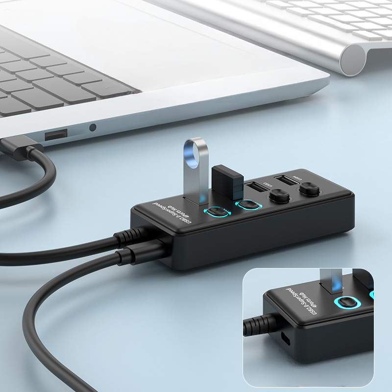 MAG+ 4 in 1 USB Hub