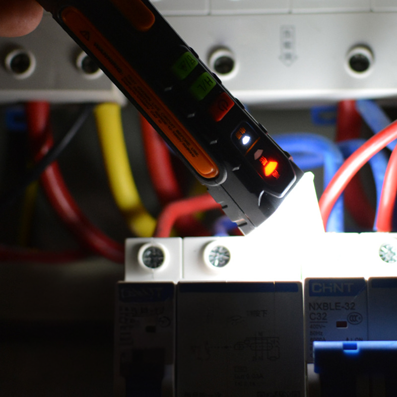MAG+ Contactless Voltage Detector